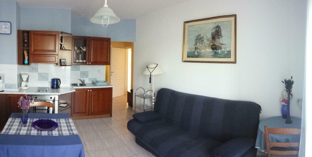 Vila "Mare" Banjol Esterno foto